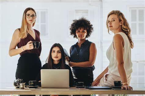 A Mulher Moderna e Seu Papel de Influência no Mundo Contemporâneo